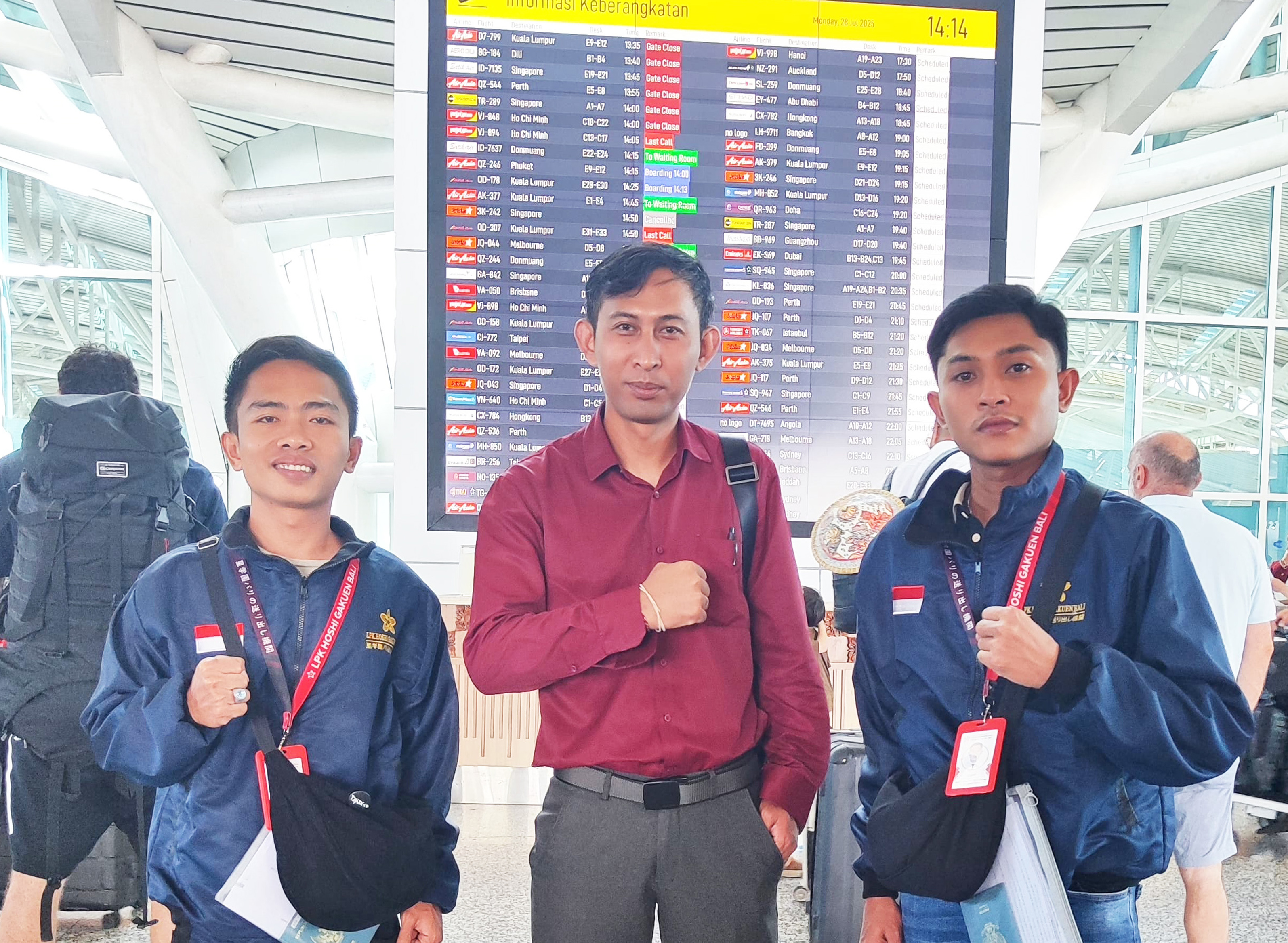 Keberangkatan Edi dan Dawi